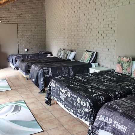 Kameelboom Lodge Vryburg Bagian luar foto